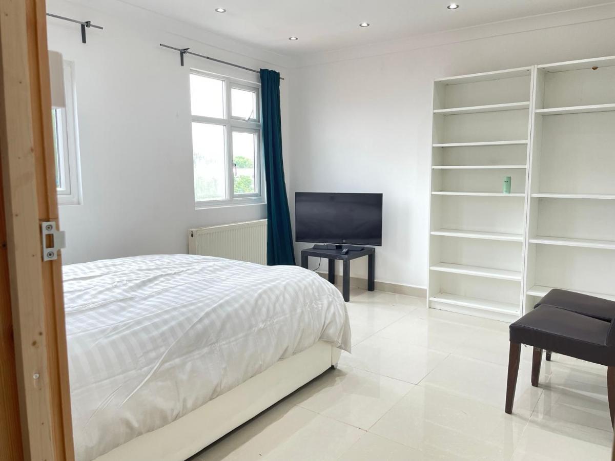 Private Room- Direct Travel Central/ Heathrow London Exterior foto