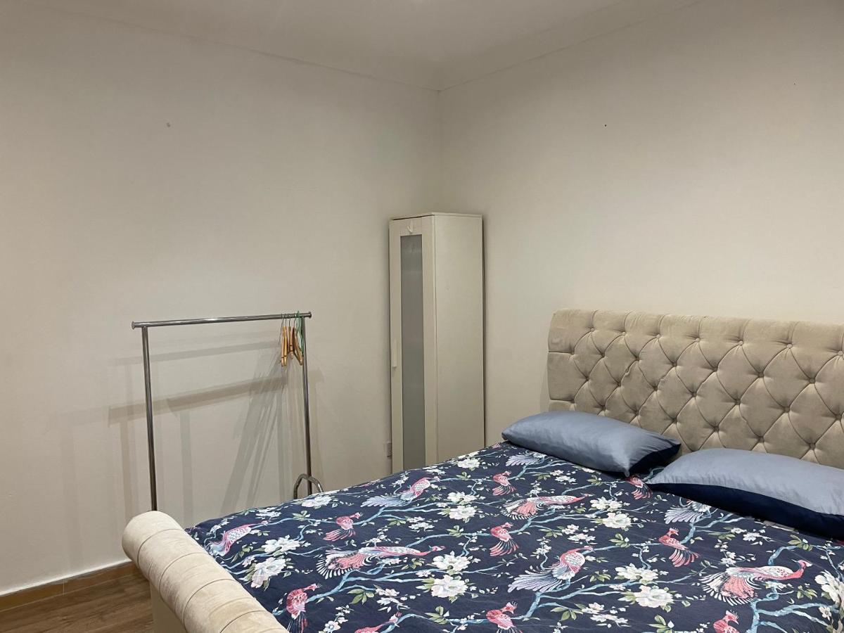 Private Room- Direct Travel Central/ Heathrow London Exterior foto